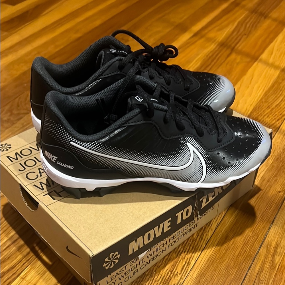 Nike Alpha Huarache kids cleats size 5Y